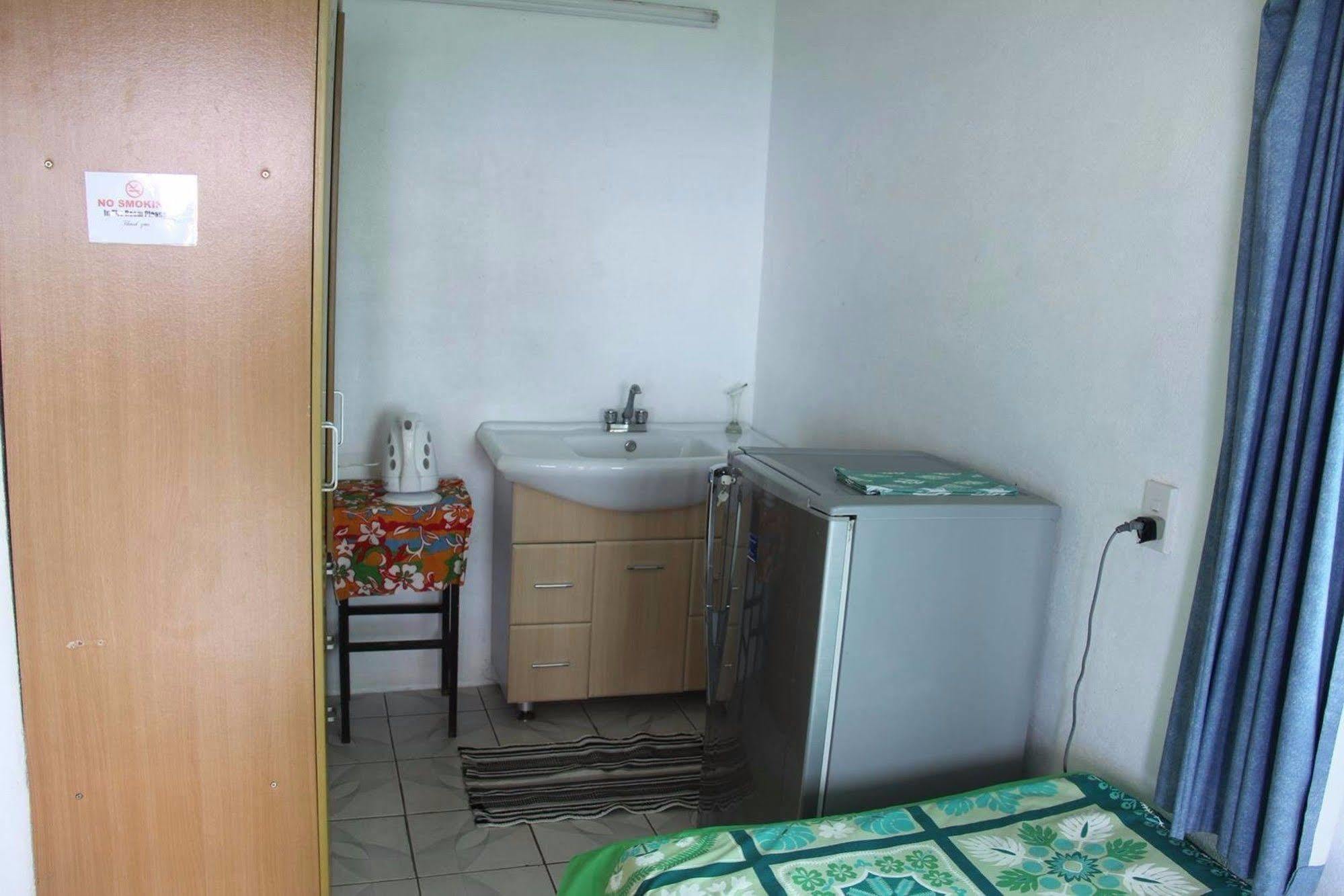 Dave Parker Eco Lodge Hotel Apia Bagian luar foto
